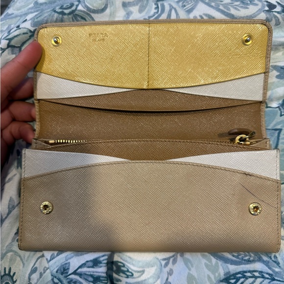 Prada Safiano multicolor cream wallet - Picture 3 of 13